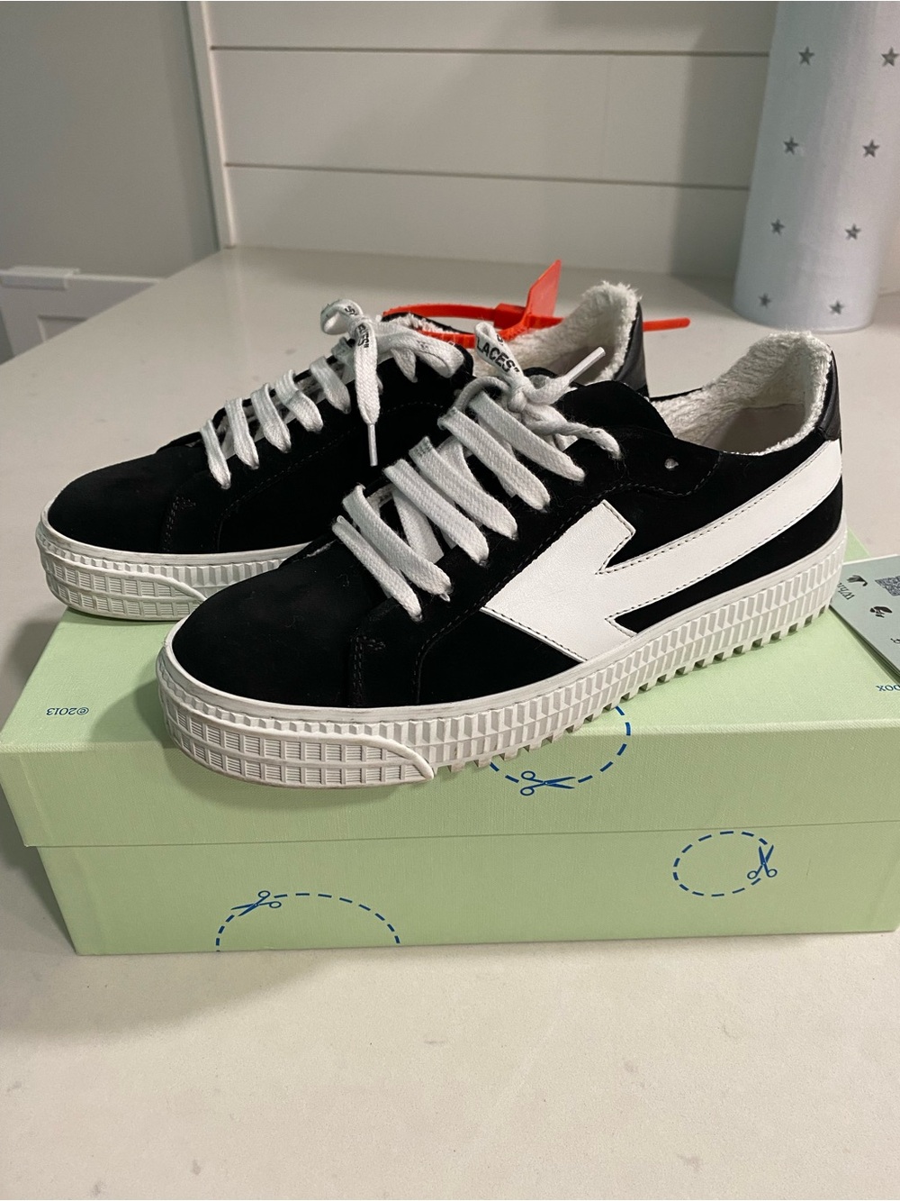 Off-White Black and White Virgil Abloh Arrow sneakers